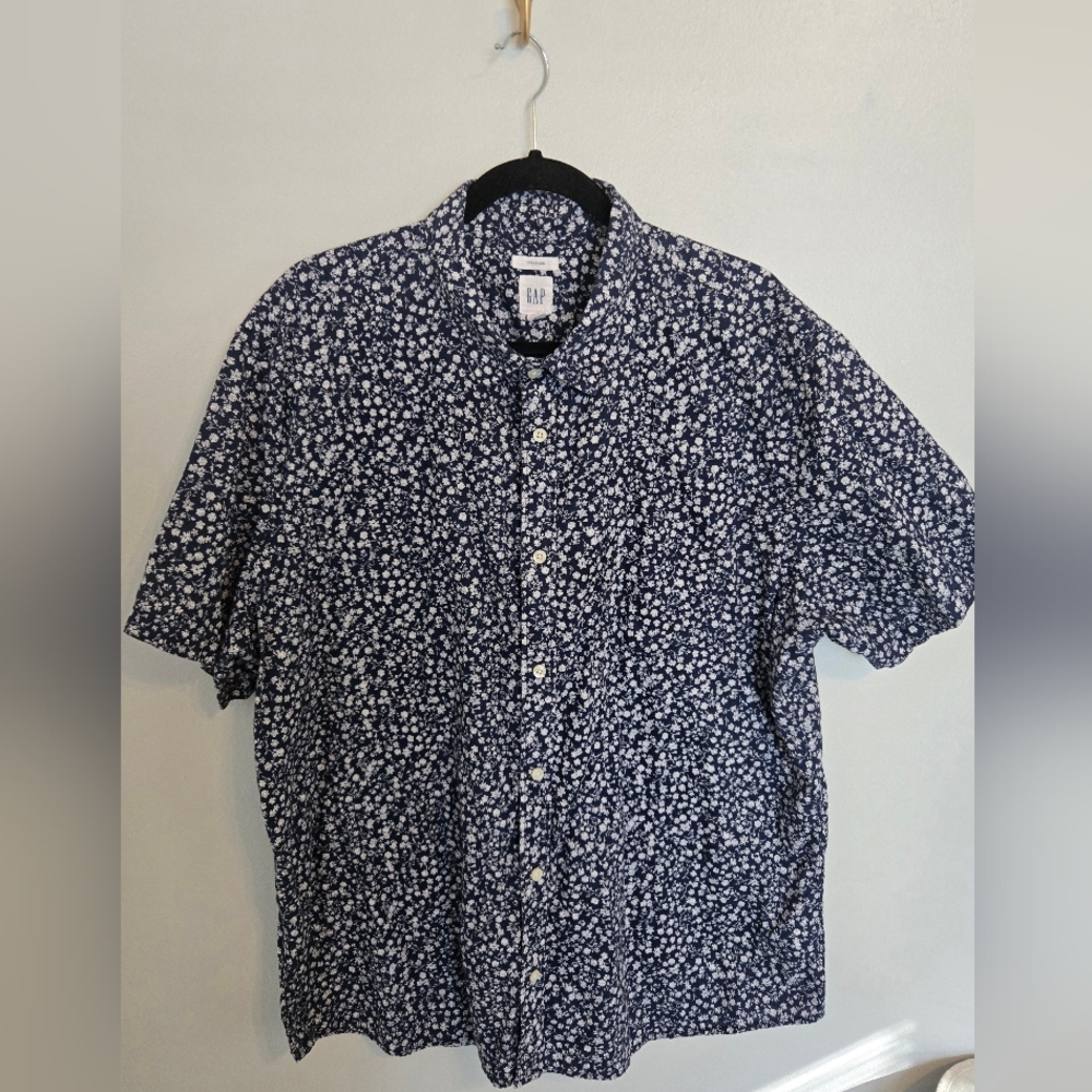 GAP Men's Navy Floral Button Down Shirt
